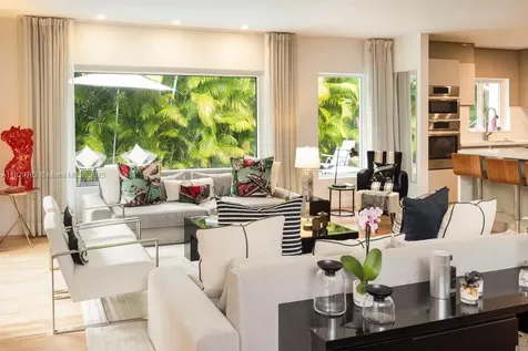 1535 Robbia Avenue Coral Gables FL 33146