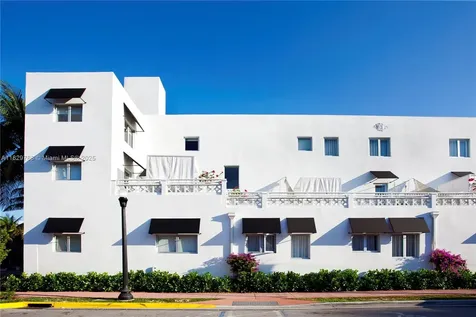205 Collins Avenue Miami Beach FL 33139