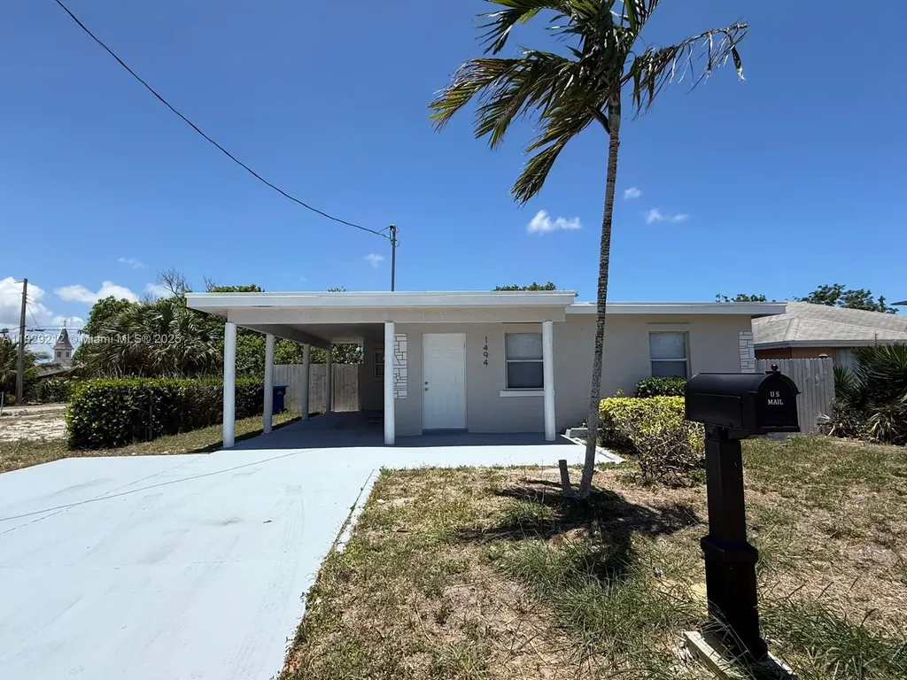 1494 W 34th Street Riviera Beach FL 33404