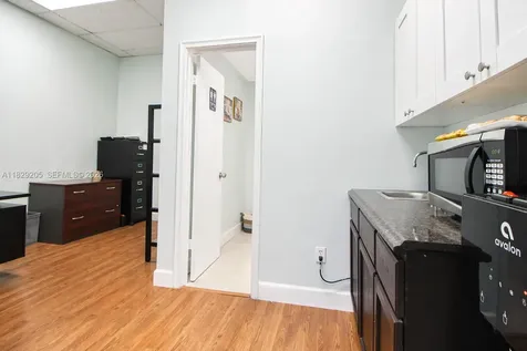 Hallandale Beach FL 33009