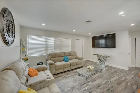 4356 S Mary Circle Palm Beach Gardens FL 33410