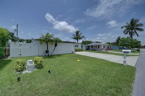 4356 S Mary Circle Palm Beach Gardens FL 33410