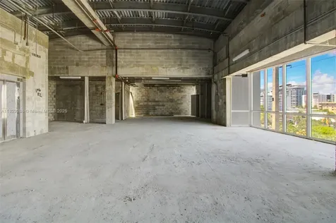 6930 Collins Avenue Miami Beach FL 33141