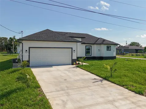 5000 Bygone St, Lehigh Acres FL 33971