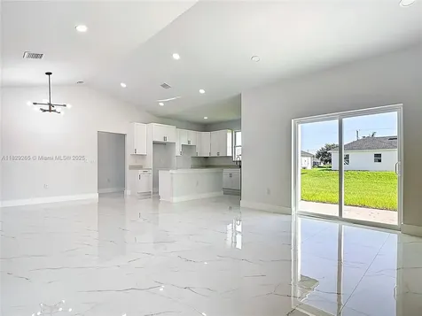 5000 Bygone St, Lehigh Acres FL 33971