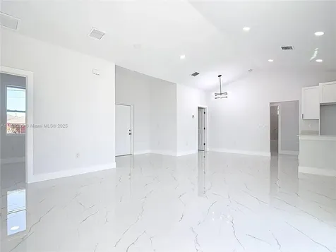 5000 Bygone St, Lehigh Acres FL 33971