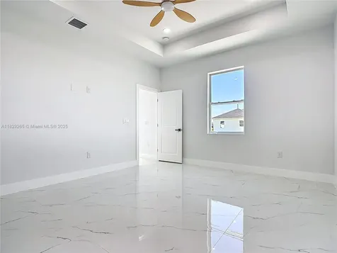 5000 Bygone St, Lehigh Acres FL 33971