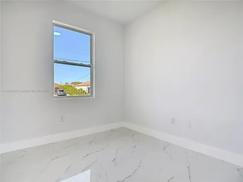5000 Bygone St, Lehigh Acres FL 33971