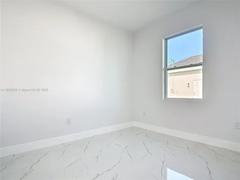 5000 Bygone St, Lehigh Acres FL 33971