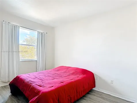 1568 SE 20th Terrace Homestead FL 33035