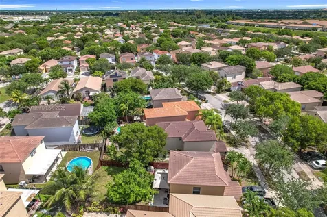 1568 SE 20th Terrace Homestead FL 33035