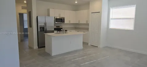 1162 SE 1 Terrace Florida City FL 33034