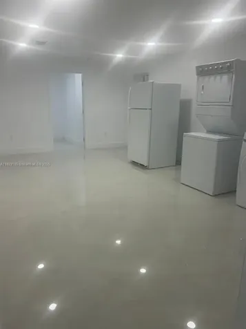 9020 NW 32nd Avenue Miami FL 33147