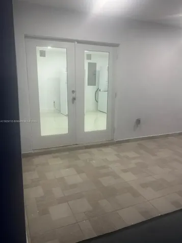 9020 NW 32nd Avenue Miami FL 33147