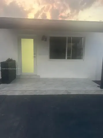 9020 NW 32nd Avenue Miami FL 33147