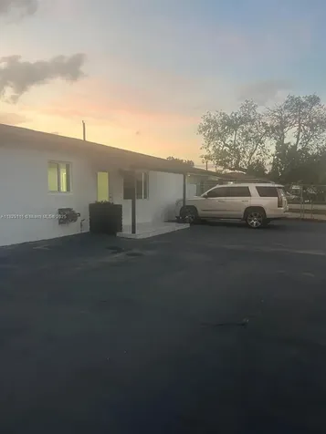 9020 NW 32nd Avenue Miami FL 33147