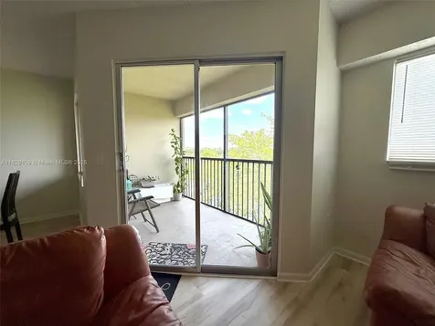1400 SW 137th Avenue Pembroke Pines FL 33027