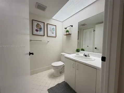 1400 SW 137th Avenue Pembroke Pines FL 33027