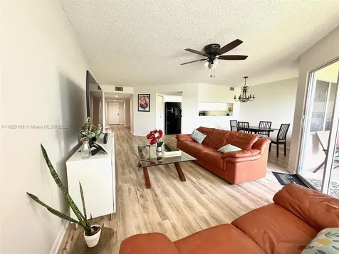 1400 SW 137th Avenue Pembroke Pines FL 33027