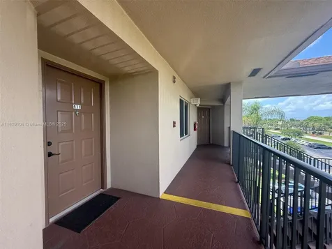 1400 SW 137th Avenue Pembroke Pines FL 33027