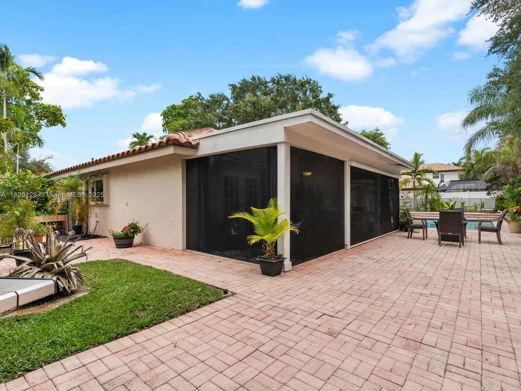 2560 NW 27th Street Boca Raton FL 33434