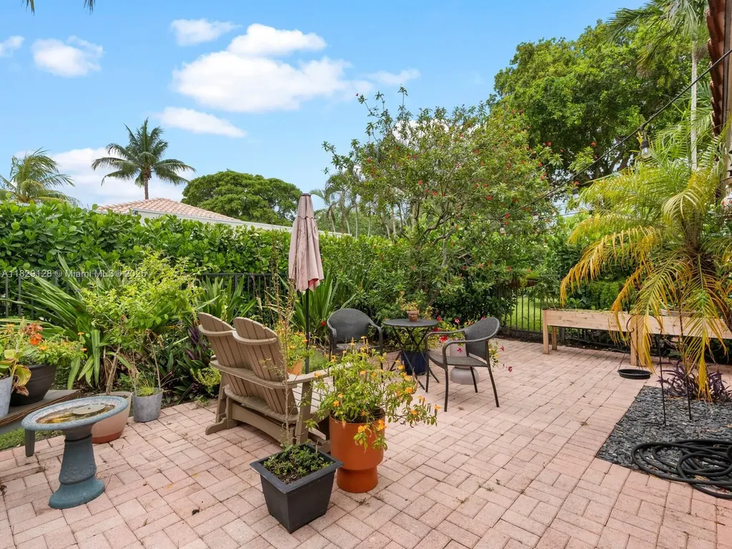 2560 NW 27th Street Boca Raton FL 33434