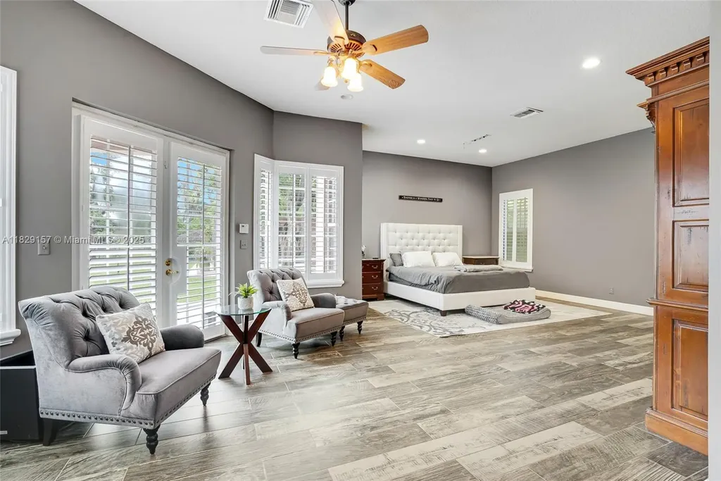 9750 NW 45th Manor Coral Springs FL 33065