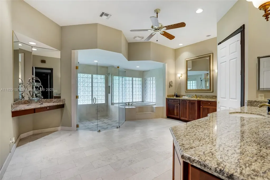 9750 NW 45th Manor Coral Springs FL 33065