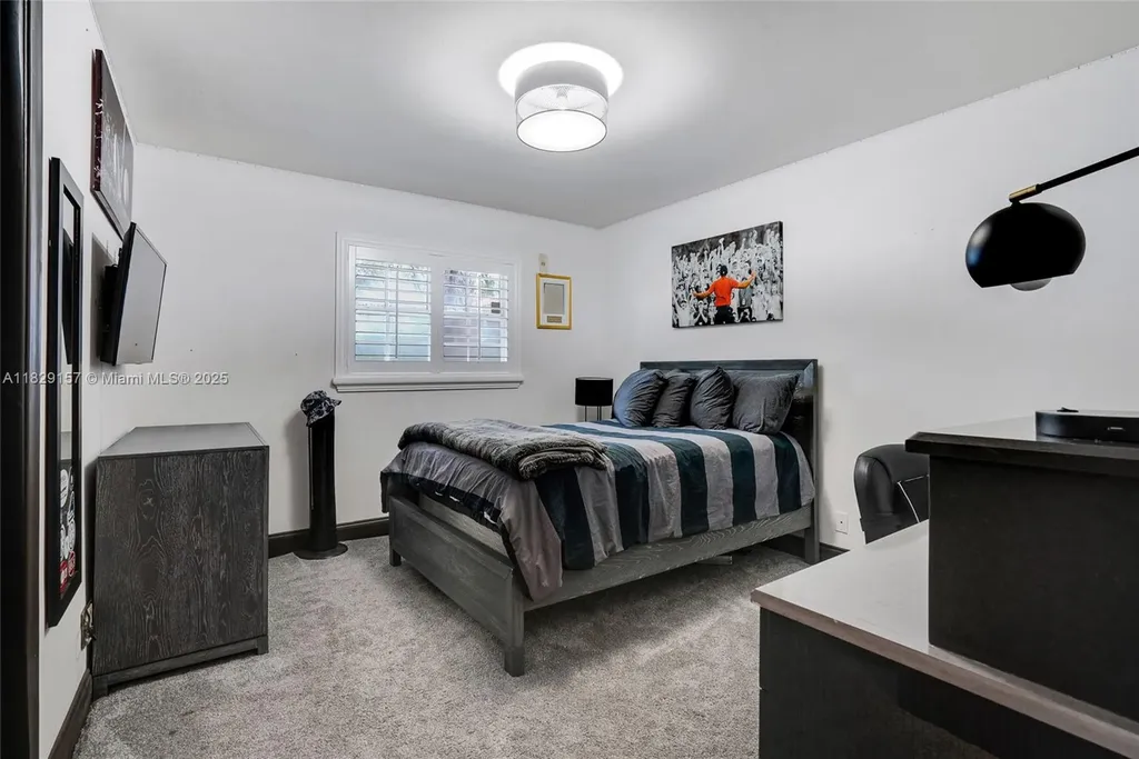 9750 NW 45th Manor Coral Springs FL 33065