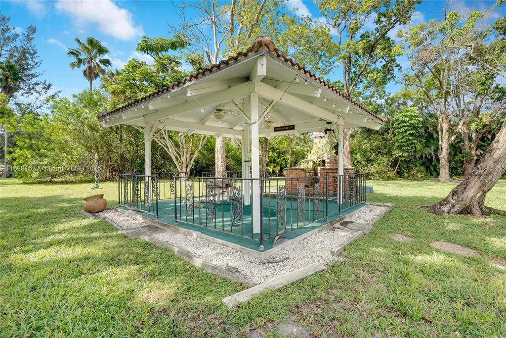 9750 NW 45th Manor Coral Springs FL 33065