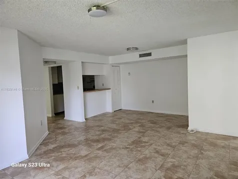 907 NE 199th Street Miami FL 33179