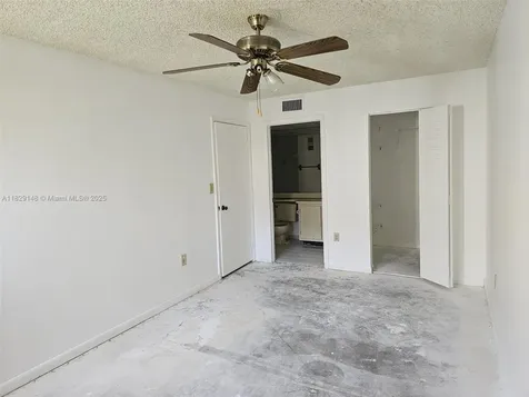 907 NE 199th Street Miami FL 33179