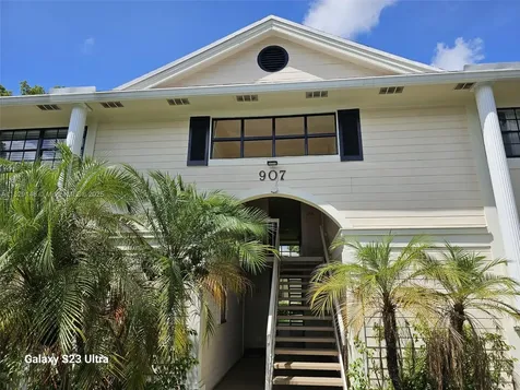 907 NE 199th Street Miami FL 33179