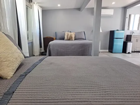 2242 Polk Street Hollywood FL 33020