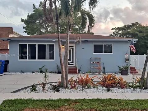 2242 Polk Street Hollywood FL 33020