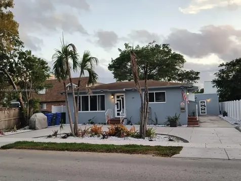 2242 Polk Street Hollywood FL 33020