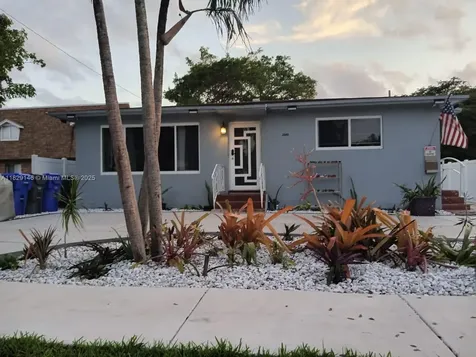 2242 Polk Street Hollywood FL 33020