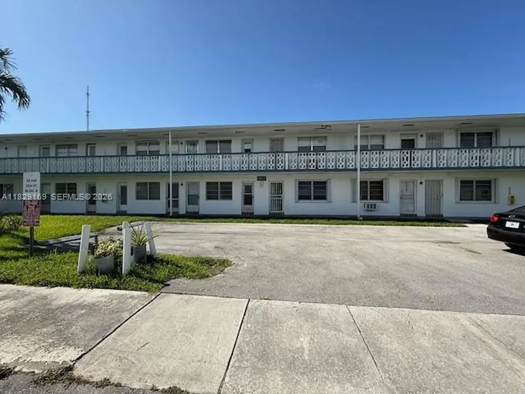 55 NW 204th Street Miami Gardens FL 33169