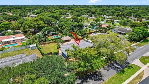 6201 SW 3rd Street Plantation FL 33317