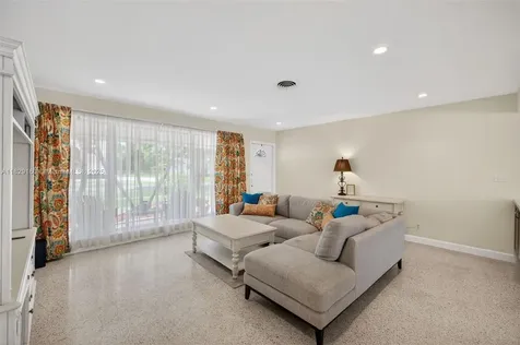 6201 SW 3rd Street Plantation FL 33317