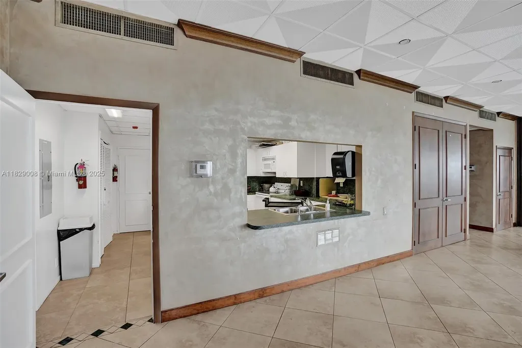 1340 S Ocean Boulevard Pompano Beach FL 33062