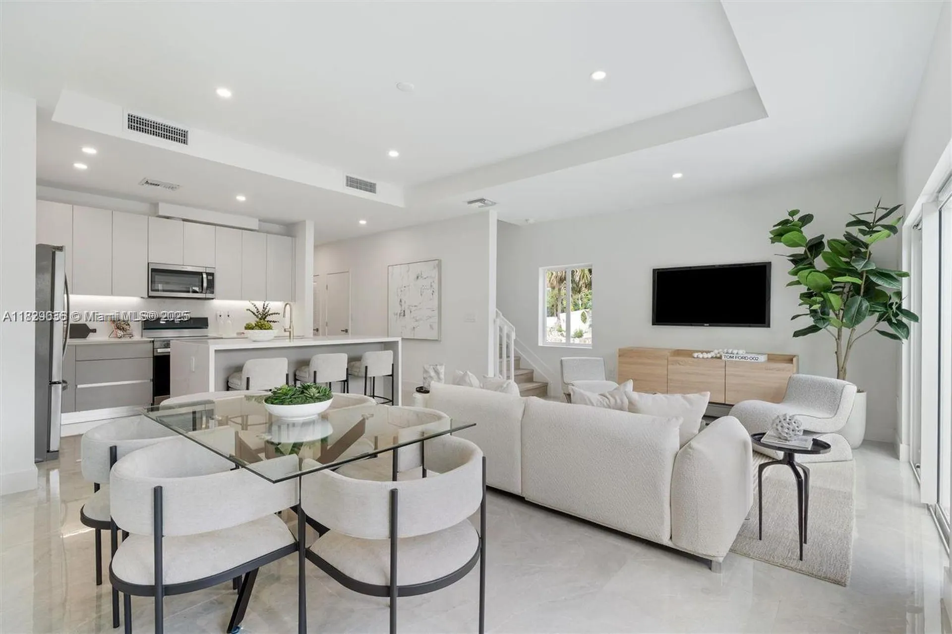 1571 NW 94th Way Coral Springs FL 33071