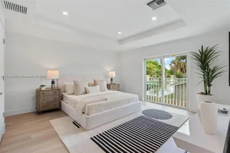 1571 NW 94th Way Coral Springs FL 33071
