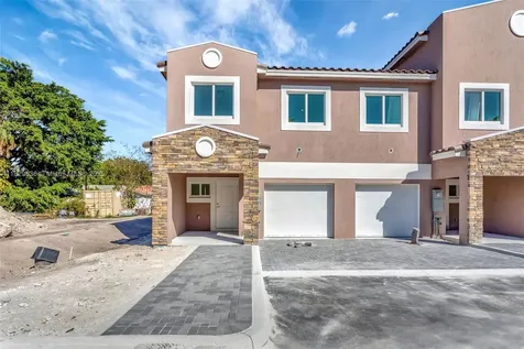 1571 NW 94th Way Coral Springs FL 33071