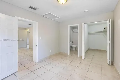 6048 Buchanan Street Hollywood FL 33024