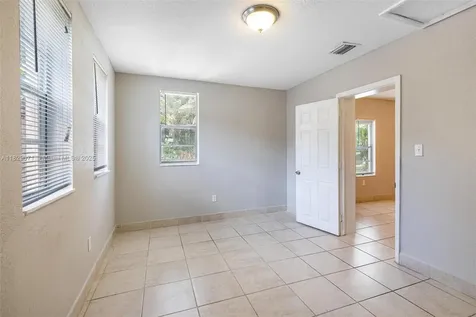 6048 Buchanan Street Hollywood FL 33024