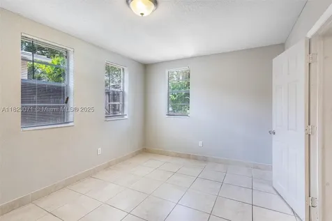 6048 Buchanan Street Hollywood FL 33024