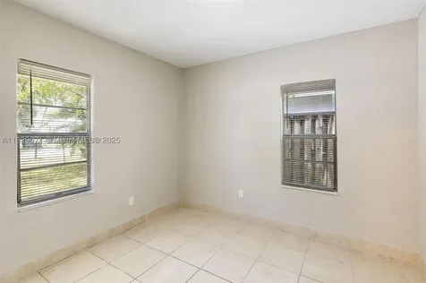 6048 Buchanan Street Hollywood FL 33024