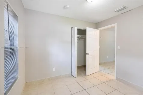 6048 Buchanan Street Hollywood FL 33024