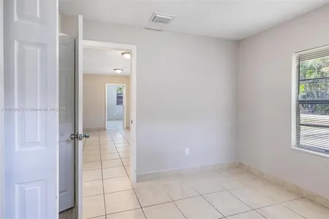 6048 Buchanan Street Hollywood FL 33024